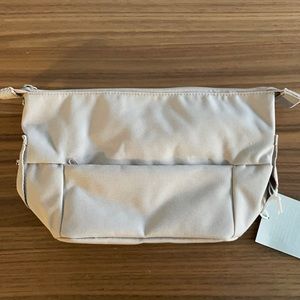 Everlane renew catch all case